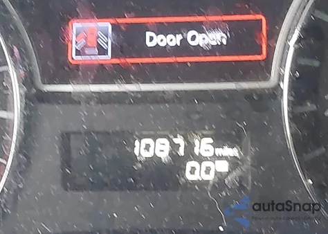 2015 Nissan Pathfinder Platinum/S/Sl/Sv z USA, uszkodzony, nr VIN 5N1AR2MM9FC630153